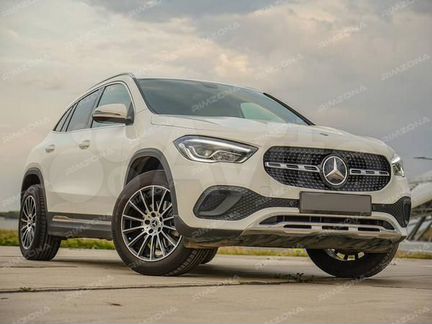 Литые диски AMG 14L R18 на Mercedes GLA