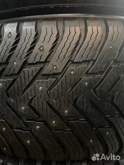 Nokian Tyres Hakkapeliitta 8 SUV 285/60 R18 116T