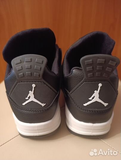 Кроссовки Nike Air Jordan 4