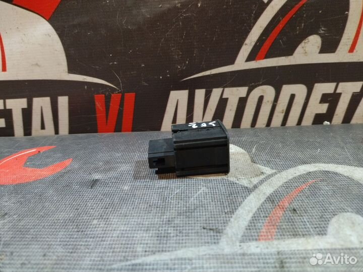 Кнопка освещения панели Volkswagen jetta 4