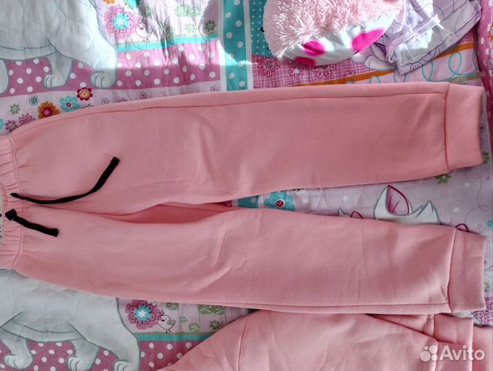 Спортивный костюм для девочки 152 новый