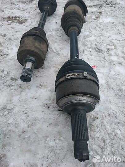 Привод передний Honda cr-v 2.4 2011 год