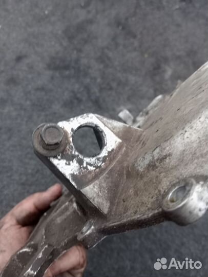 Передняя крышка ваз 2107