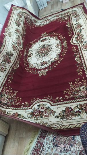 Ковер шерстяной новый