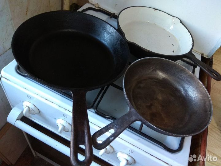 Сковороды чугун. СССР. раритет. 26,5 см глуб. 6см