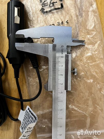 Зарядка автомобильная для ноутбука 12V 1,5A