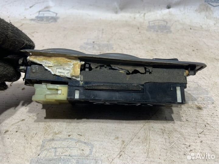 Блок управления стеклоподъемниками Toyota Vista