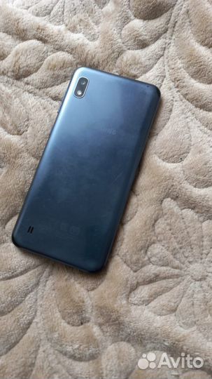 Samsung Galaxy A10, 4/32 ГБ