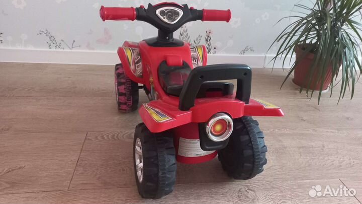 Машинка каталка