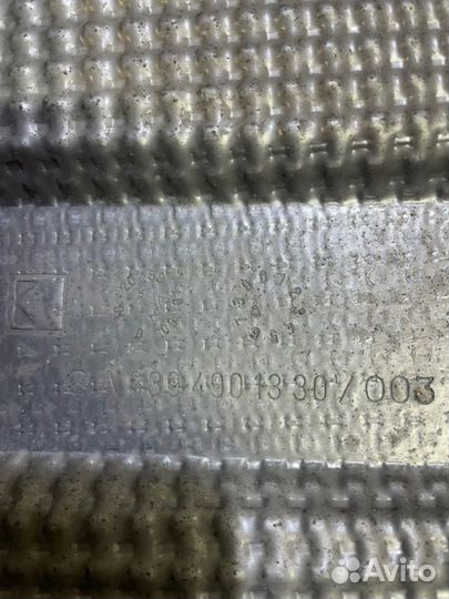 Экран тепловой Mercedes V W639 112.951 3.2L 2003