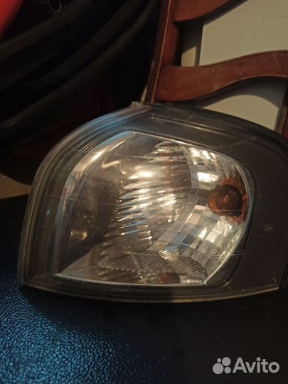 Поворотник volvo s80