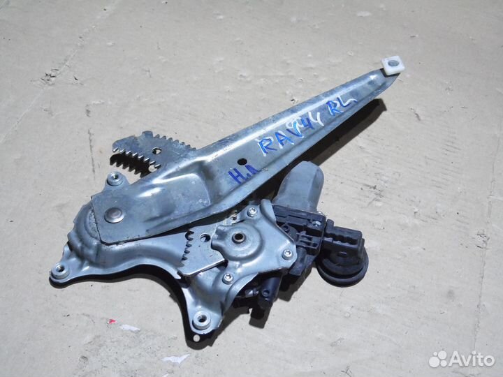 Стеклоподъемник задний левый Тойота Рав4