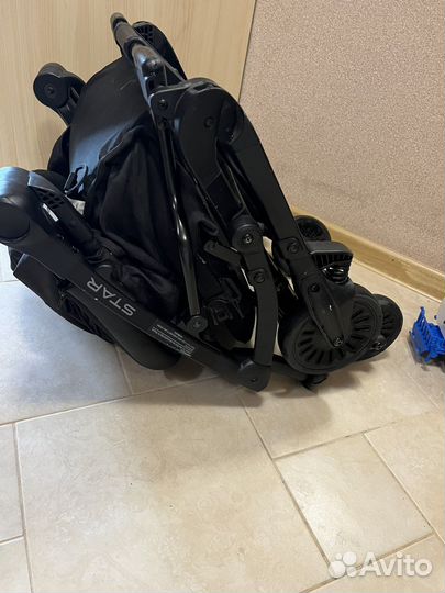 Прогулочная коляска moon