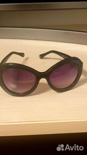 Солнцезащитные очки женские брендовые