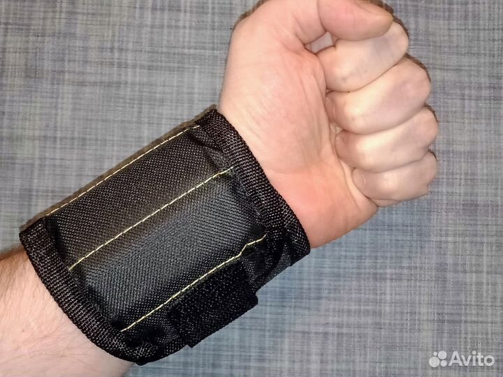 Магнитный браслет на руку