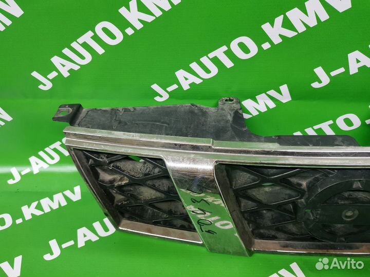 Решетка радиатора Nissan X-Trail