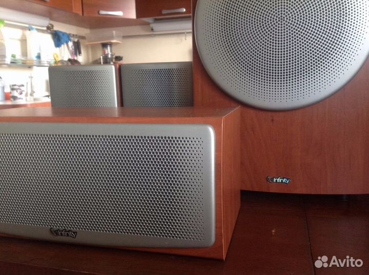 Продаем новый комплект акустики Infinity Beta HCS
