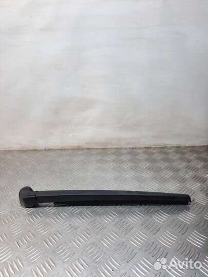 Щеткодержатели (поводок стеклоочистителя, дворник)