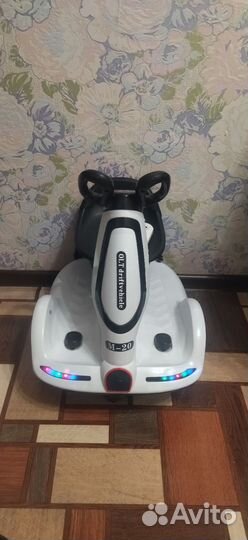 Детский электромобиль б/у