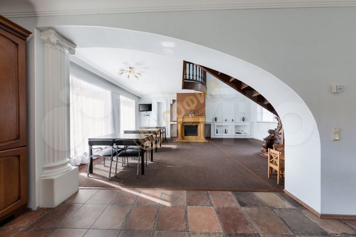 Коттедж 300 м² на участке 2 га