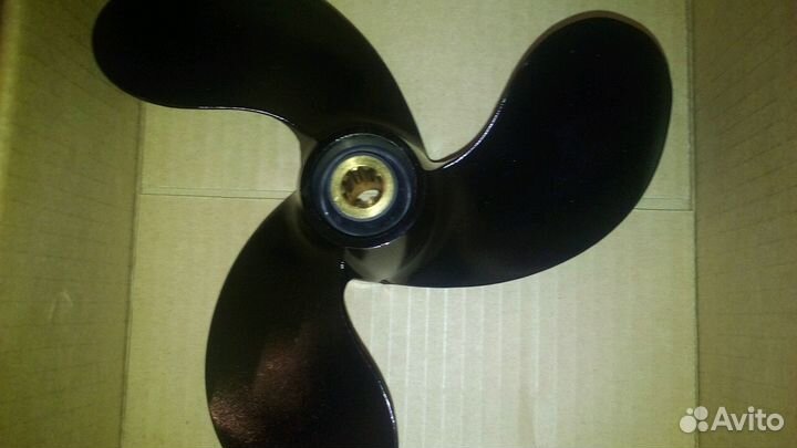 Винт для лодочного мотора Сузуки DF2,5