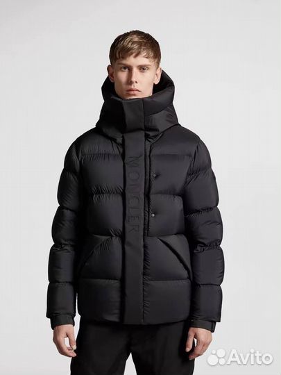 Курки Пуховик Moncler