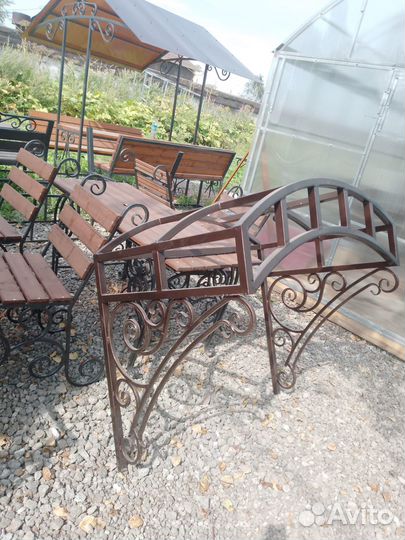 Козырек над дверью