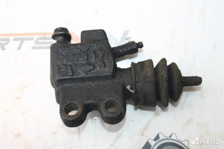 Цилиндр сцепления рабочий Ниссан Альмера N16