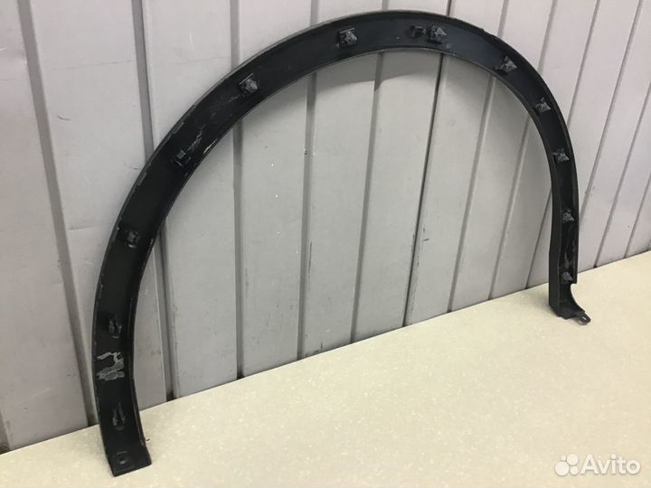 Накладка заднего крыла левого VW Tiguan 2017