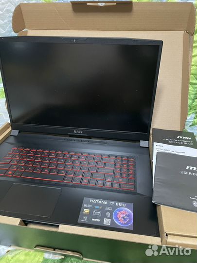 Новый ноутбук MSI Katana 17 B12UCR-1024XRU