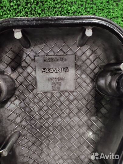 Клапанная крышка Scania 6-series 2018 1779109