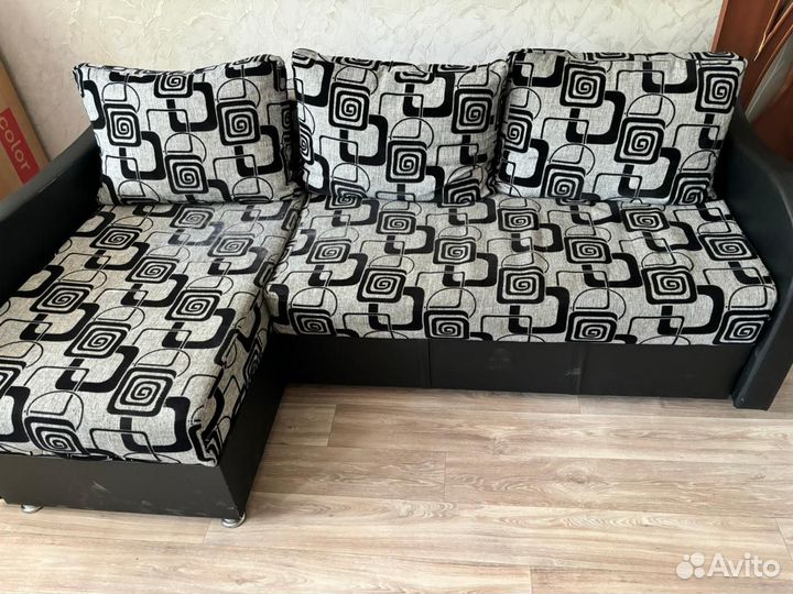 Угловой диван