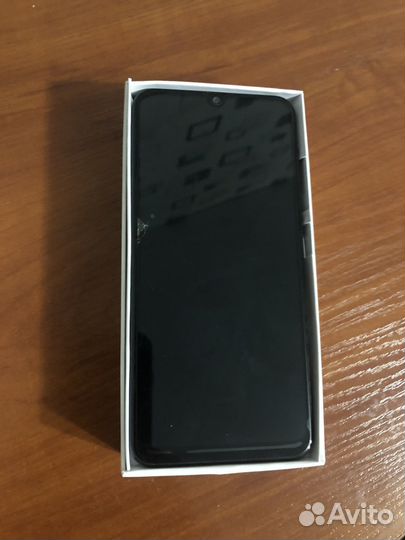 Samsung Galaxy A50, 6/64 ГБ