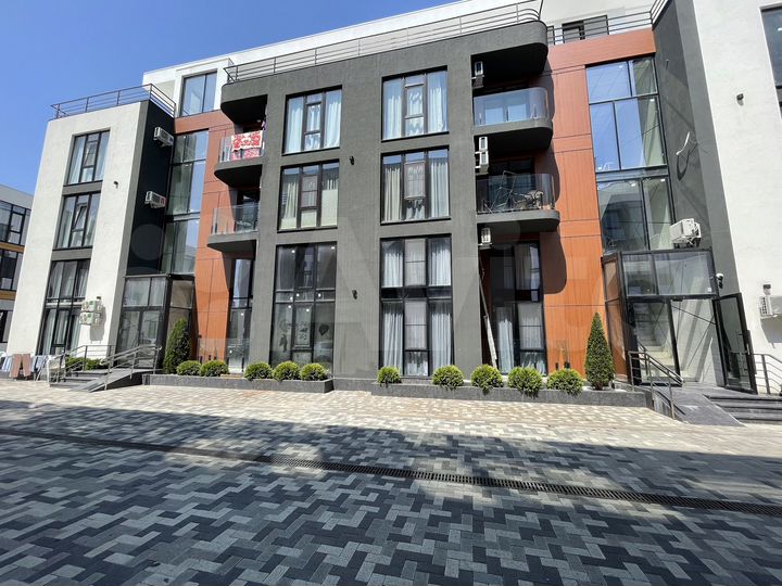 3-к. квартира, 85 м², 4/4 эт.