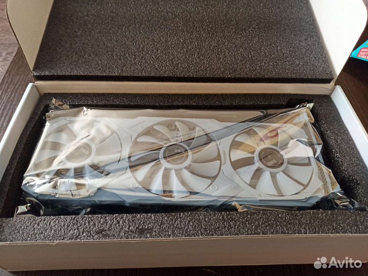 Видеокарта RX580 8Gb белая