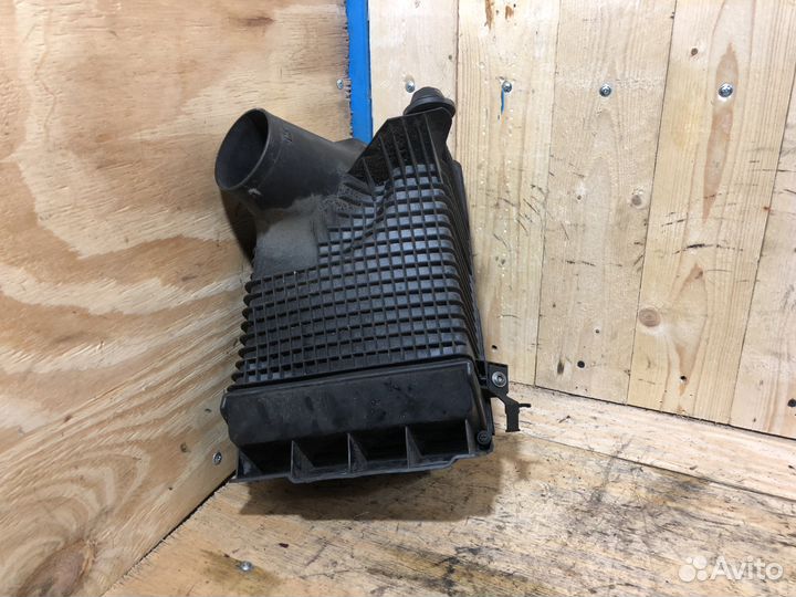 Корпус воздушного фильтра Renault Megane 2