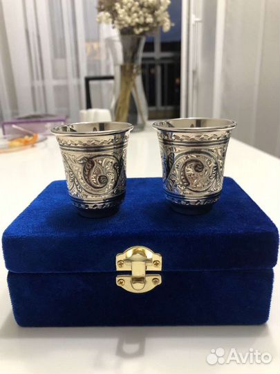 Серебряные стопки