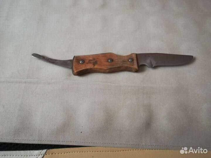 Нож охотничий со шкуродёром