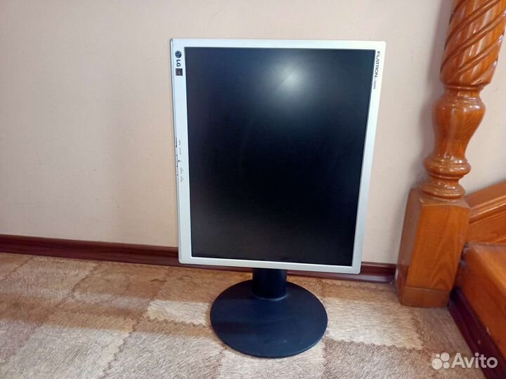 Мониторы ЖК 17, 19, 20