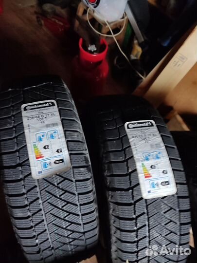 Continental ContiVikingContact 6 235/65 R17 108T