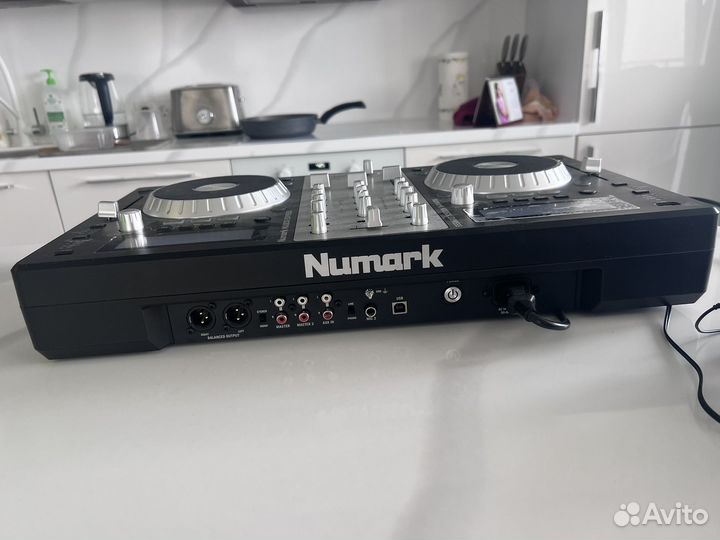 Dj контролер Numark Mixdeck Express