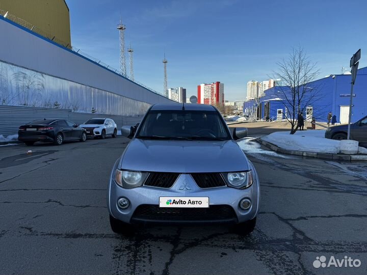 Mitsubishi L200 2.5 AT, 2007, 230 000 км