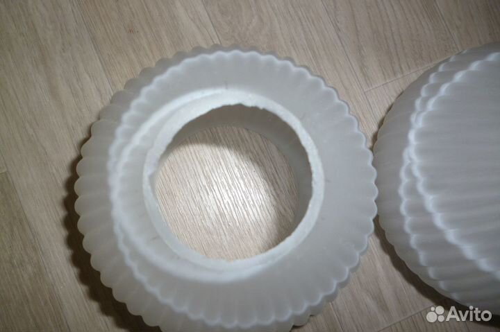 Плафоны 2 штуки одинаковые