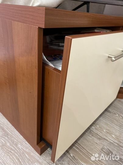 Тумба под телевизор из массива