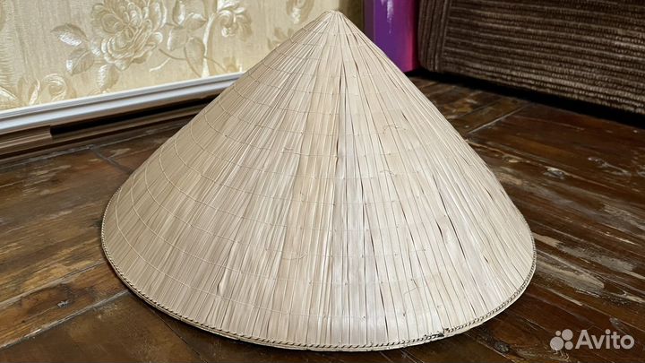 Китайская шляпа из бамбука