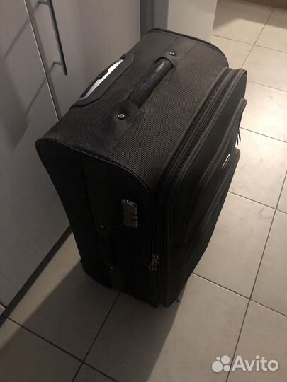 Чемодан на колесах