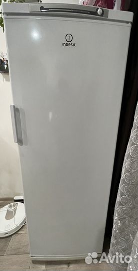 Морозильная камера Indesit SFR167.002
