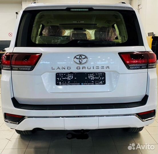 Фаркоп на Toyota Land Cruiser 300 2021