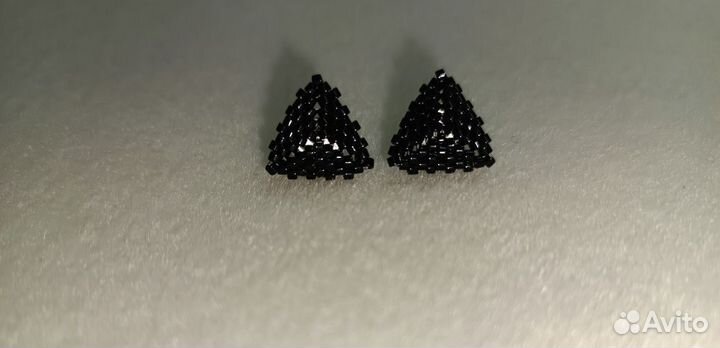 Кольца из японского бисера