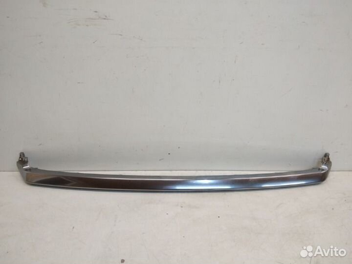 Молдинг решетки радиатора передний Lexus Rx 4